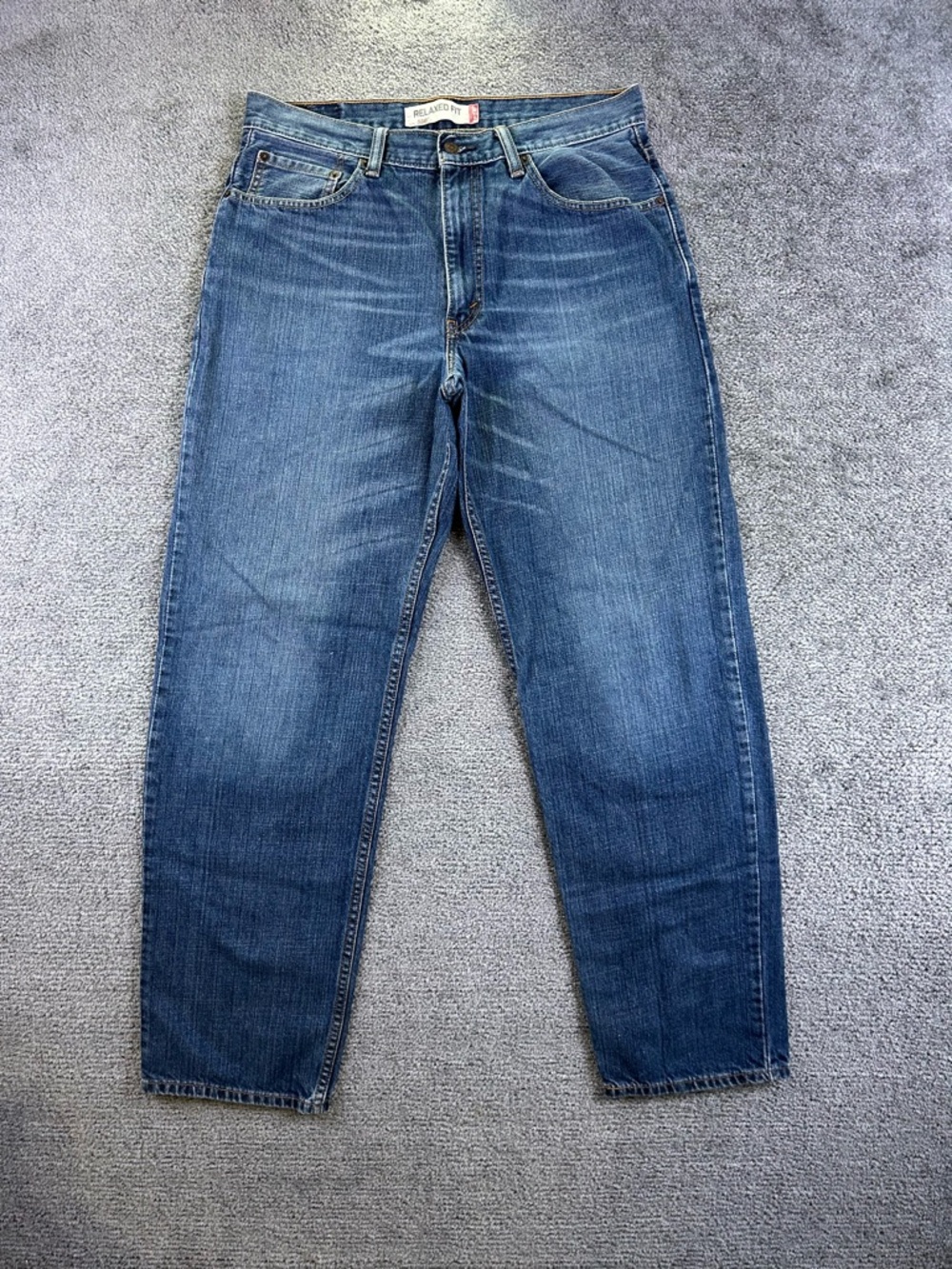 Levis 550 Relaxed Fit Jeans Men 34x34 Med Wash Blue Distressed Tapered Leg VTG